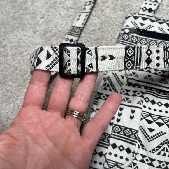 Kavu Mini Keeper Canvas Crossbody Bag Black White Geometric Aztec Small Purse - Picture 11 of 16